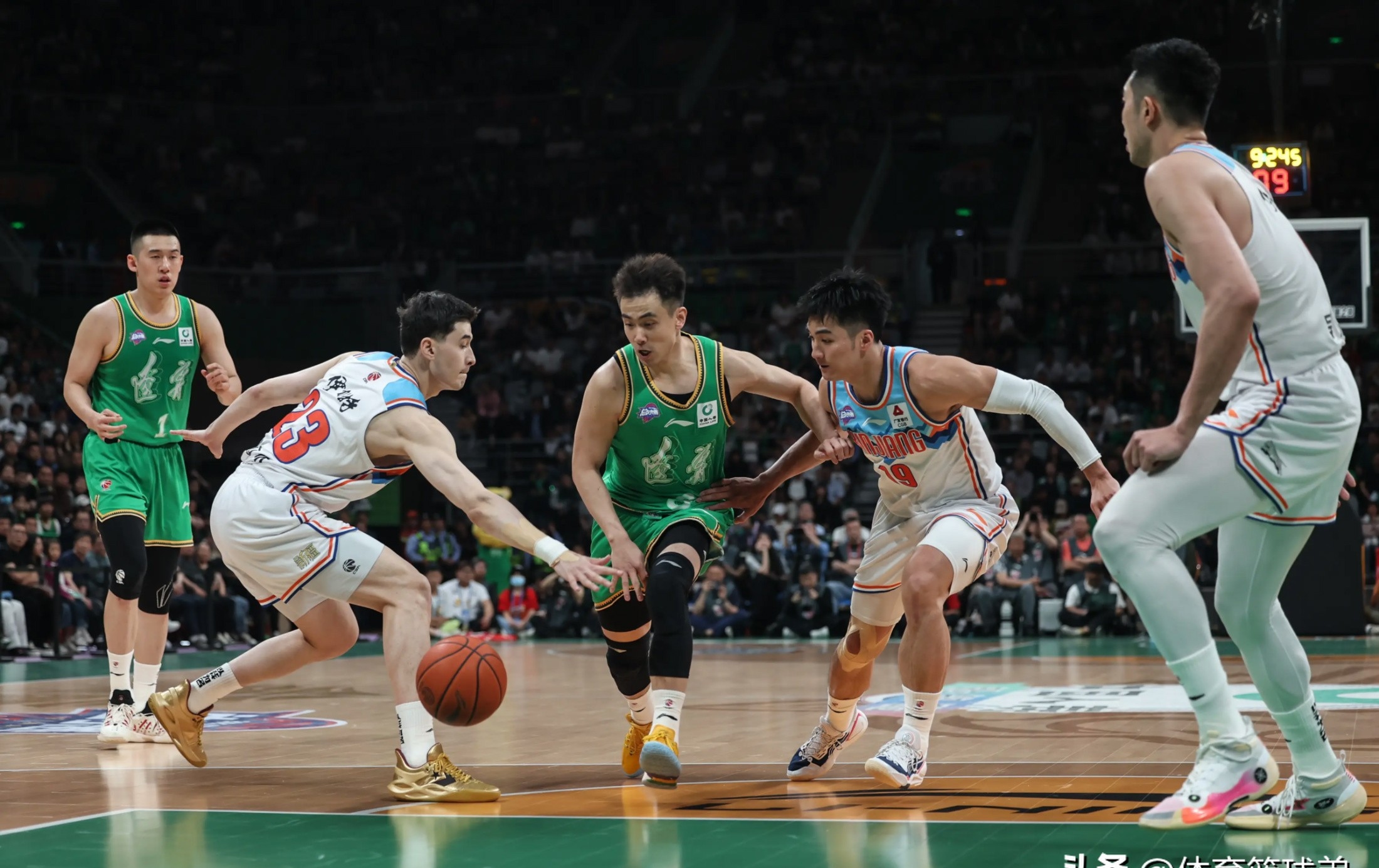 广州队郭艾伦领军新阵容击败强敌-KAIYUN SPORTS