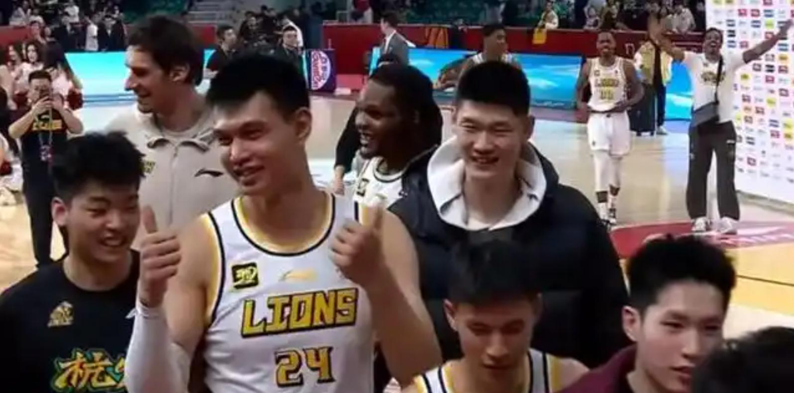 关键时刻CBA常规赛焦点战，亚特兰大强势反弹，球迷炸锅，团队化学反应显著的简单介绍-开云体育服务