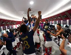 罗马发布备战花絮;关键时刻扳平良机;法国杯任务艰巨;更衣室氛围转暖(春兰杯决赛朴廷桓逆转胜扳平比分)-KAIYUN SPORTS